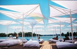 Солнцезащитные пляжные зонты